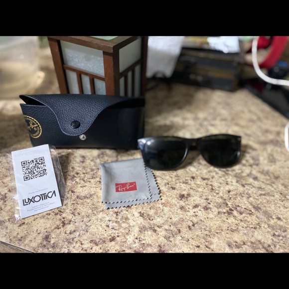 Ray Ban women’s sunglasses main image 5